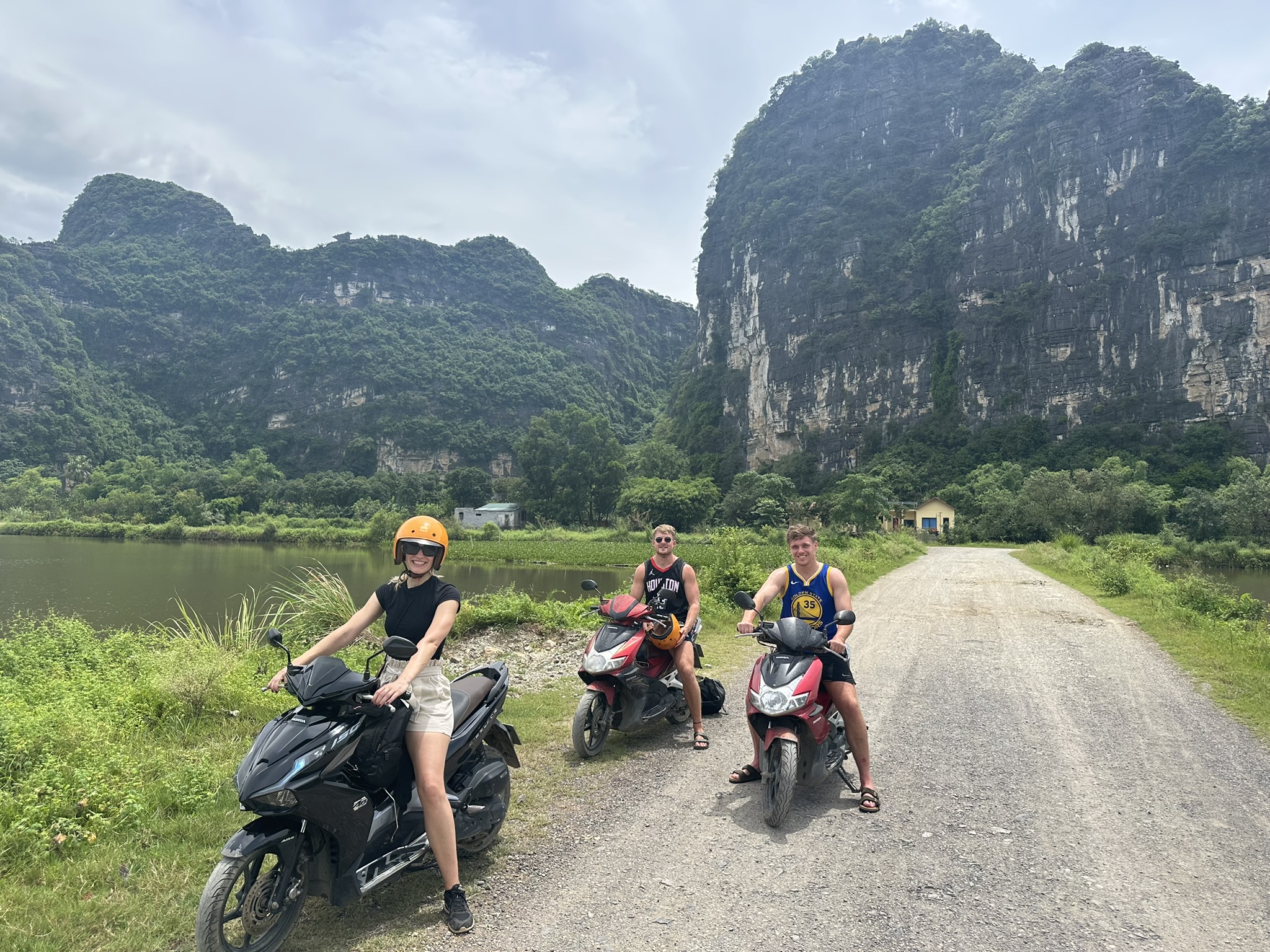 Hang Mua peak climbing details